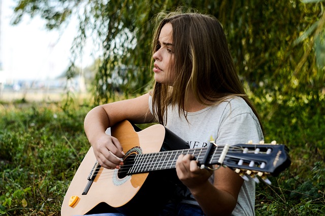 guitarra-niños.jpg